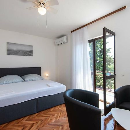 Apartments Ljiljana 奥瑞比克 外观 照片