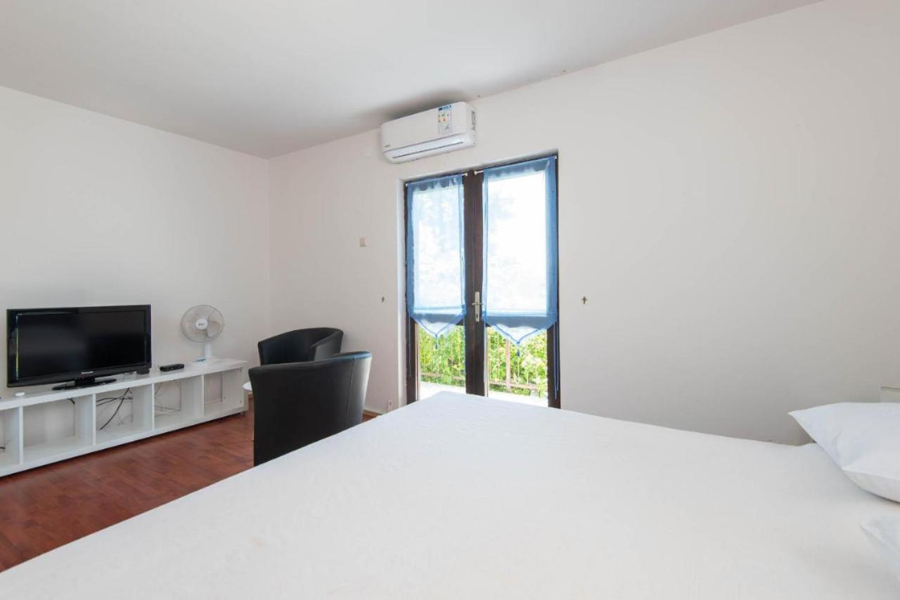 Apartments Ljiljana 奥瑞比克 外观 照片