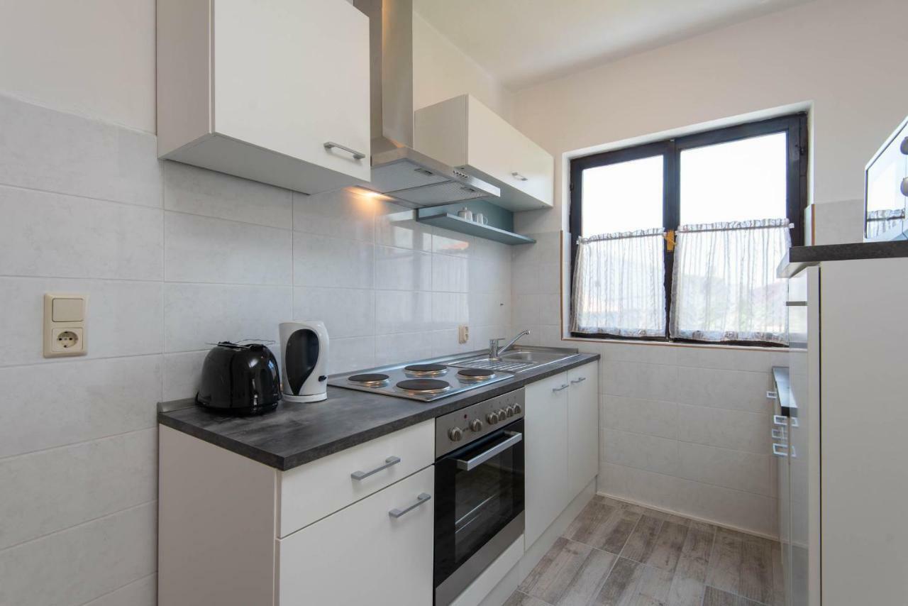 Apartments Ljiljana 奥瑞比克 外观 照片
