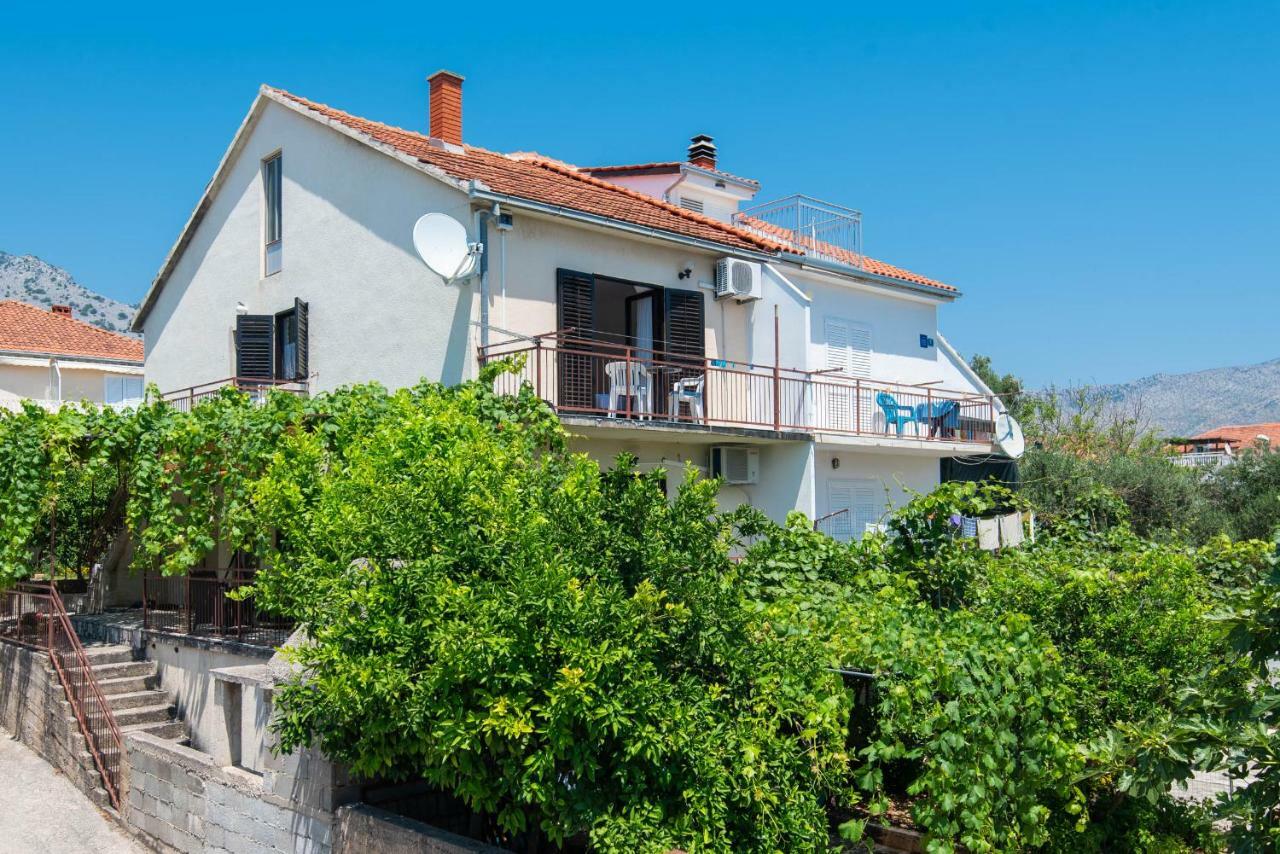 Apartments Ljiljana 奥瑞比克 外观 照片