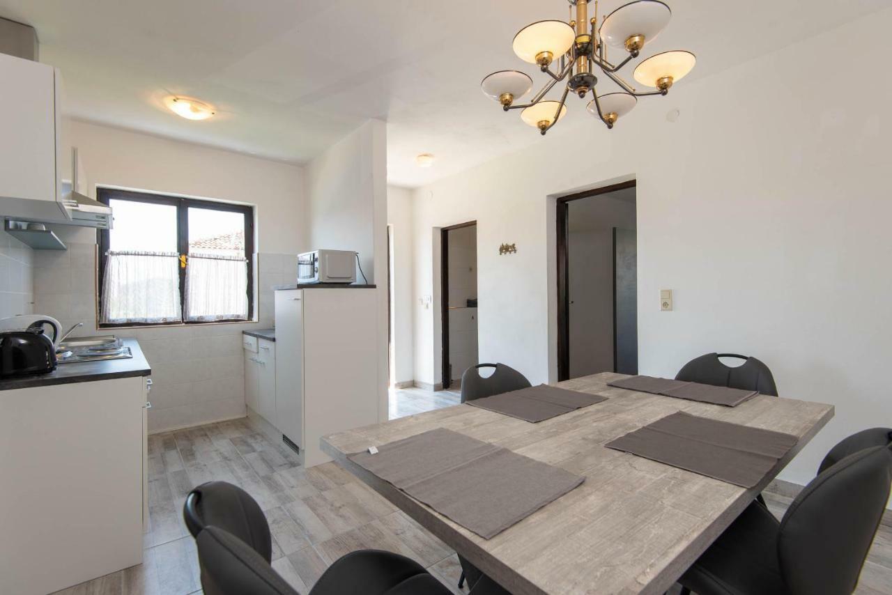 Apartments Ljiljana 奥瑞比克 外观 照片