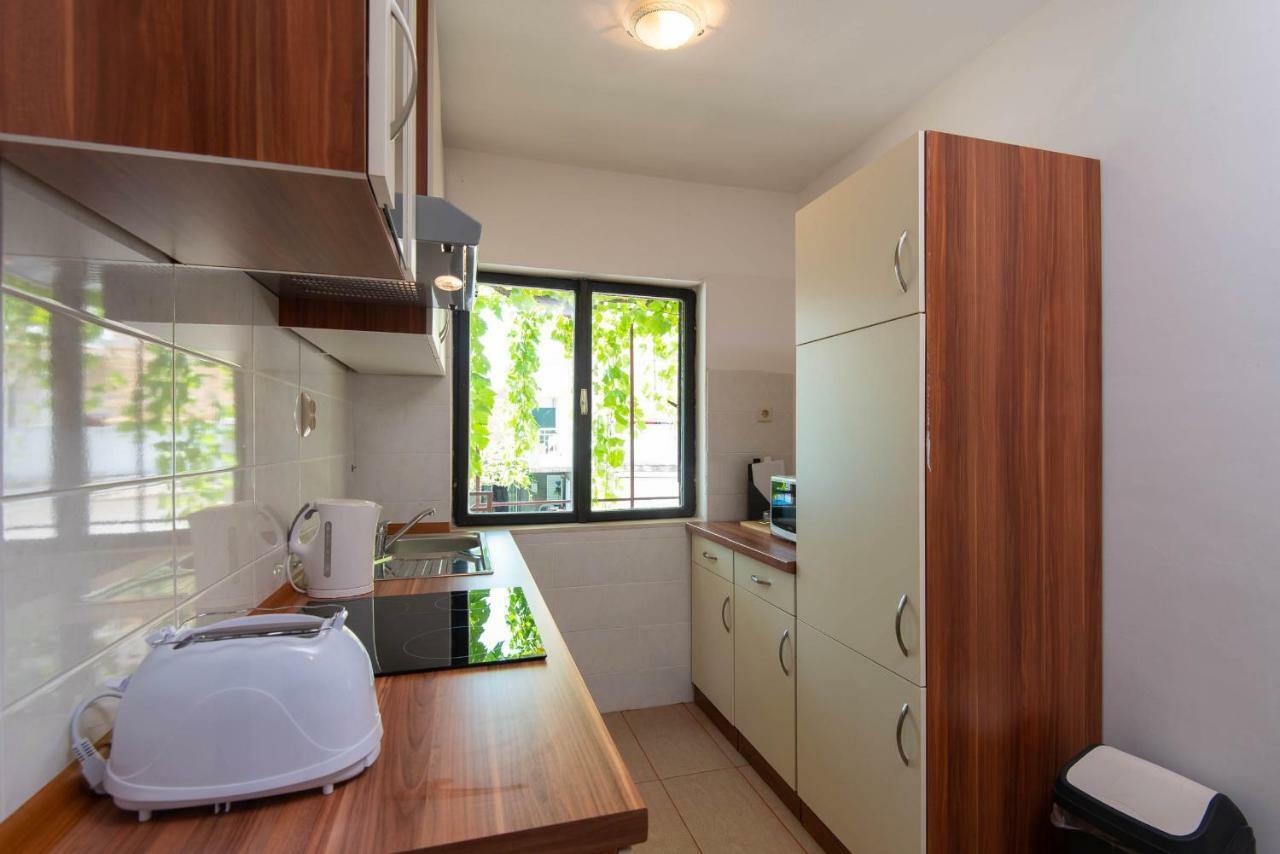 Apartments Ljiljana 奥瑞比克 外观 照片