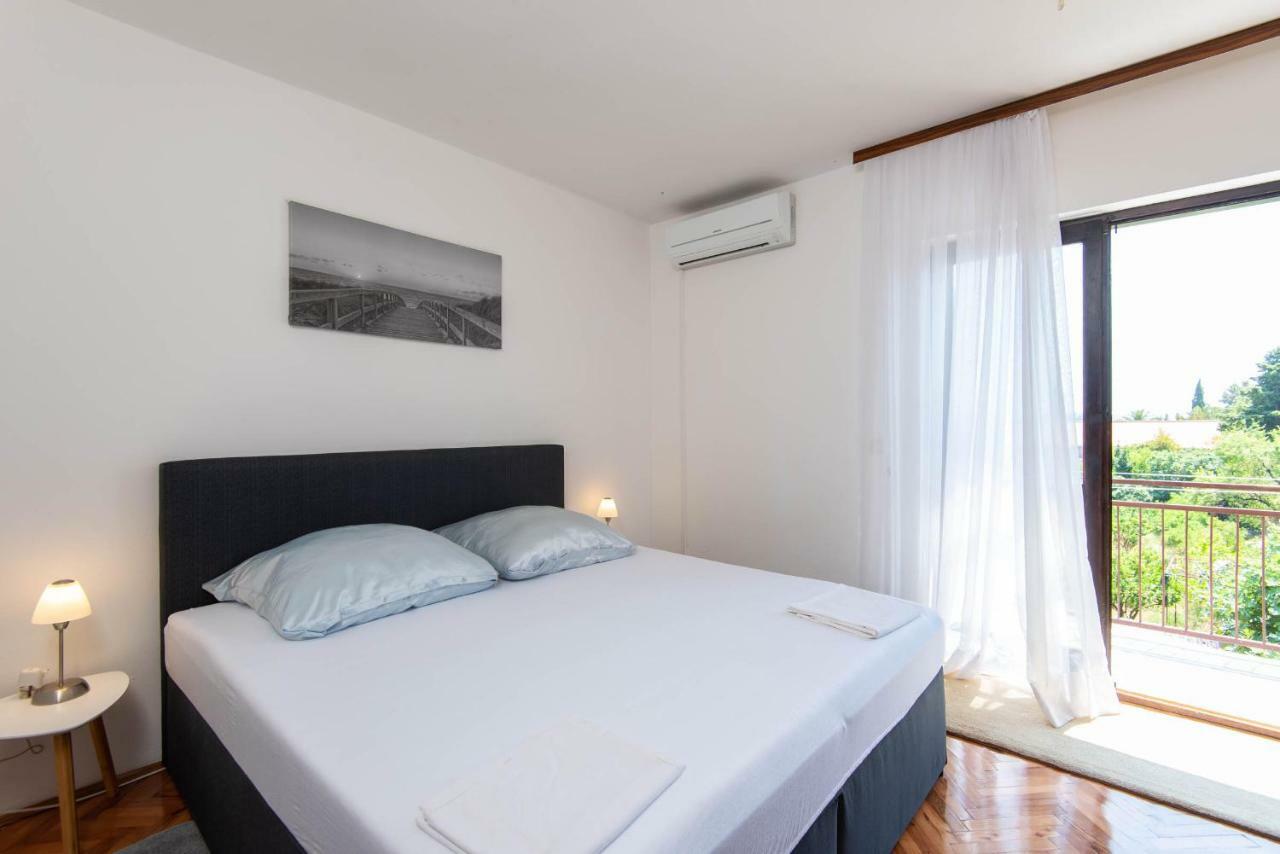 Apartments Ljiljana 奥瑞比克 外观 照片
